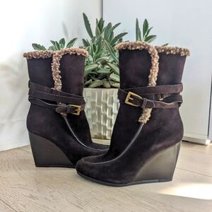 JOAN & DAVID DAFLORITA Brown Suede Wedge Ankle Boots, Shearling Trim; Size 8.5 M